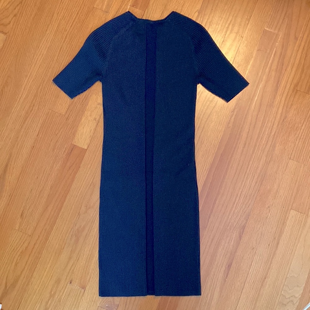 Everlane Ribbed Short Sleeve Dress - Picture 4 of 7